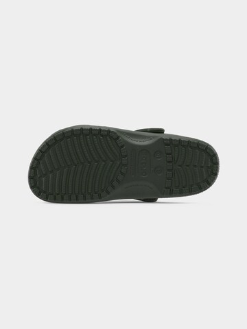 Crocs Pantofle 'Classic' – zelená