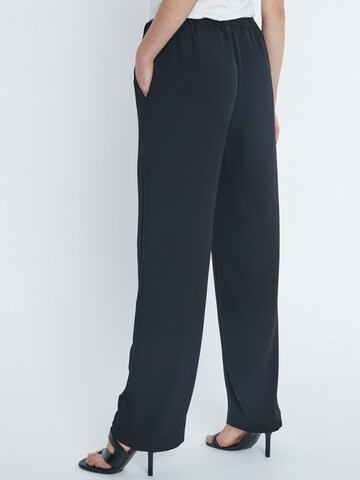 Loosefit Pantalon ' Ramera ' Ana Alcazar en noir
