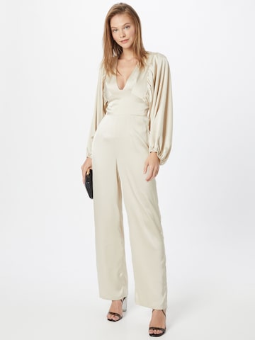 Tuta jumpsuit 'Leona' di Chi Chi London in beige