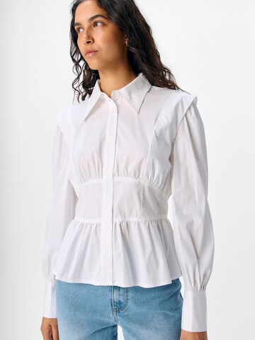 OBJECT Blouse in White