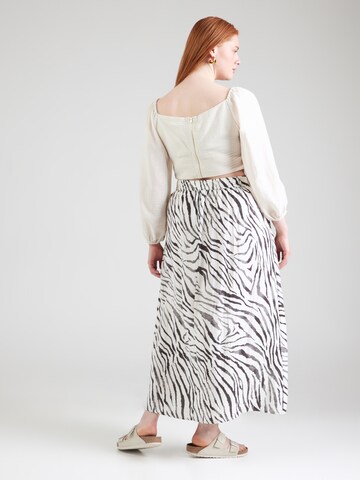 Vero Moda Curve Skirt 'VMCDora' in White