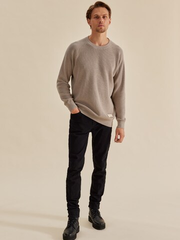 DAN FOX APPAREL Sweater in Beige