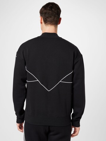 ADIDAS ORIGINALS Sweatshirt 'Adicolor Seasonal Archive ' in Zwart