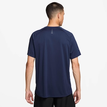 NIKE Performance Shirt 'DFADV Stride' in Blue