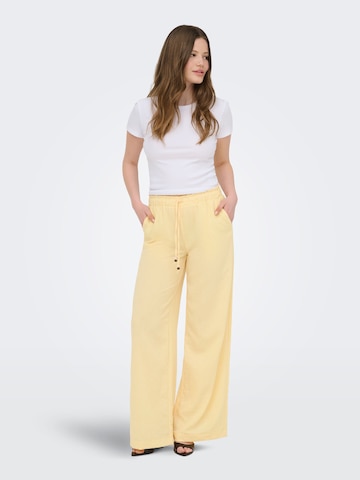 ONLY Wide leg Broek in Geel: voorkant
