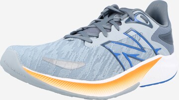 Baskets basses 'FC Propel' new balance en gris : devant