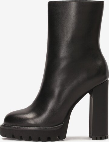 Kazar - Botas en negro: frente