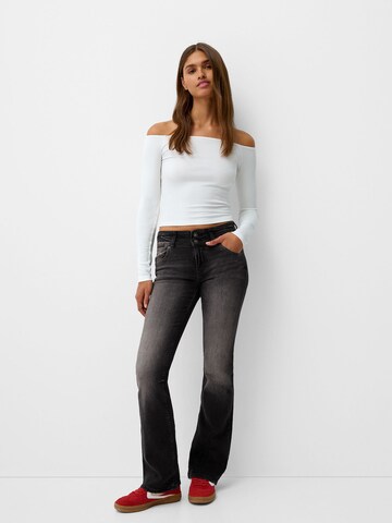 Bershka Bootcut Farmer - fekete