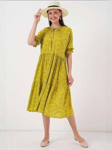 Bigdart - Vestidos camiseiros em amarelo