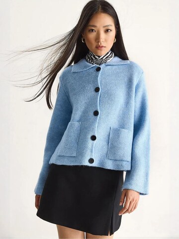 Bianco Lucci Strickjacke in Blau: Vorderseite