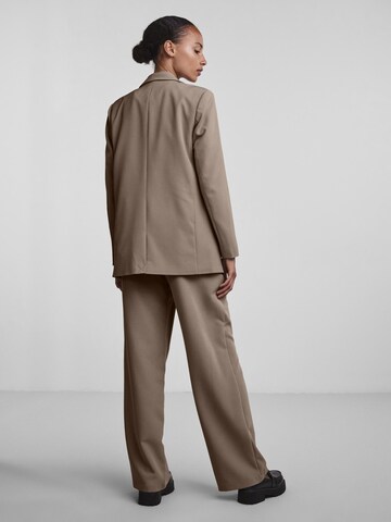 PIECES Blazer 'Bossy' in Braun