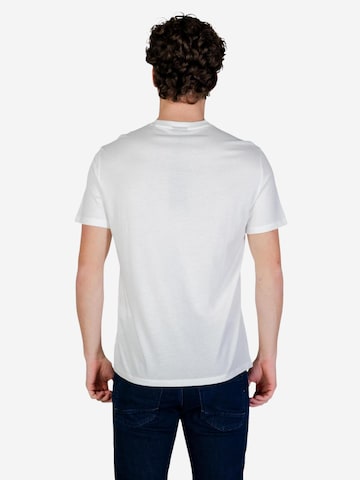 Maglietta 'XM002788 AF10356' di ARMANI EXCHANGE in bianco