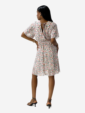 Elara Zomerjurk in Wit