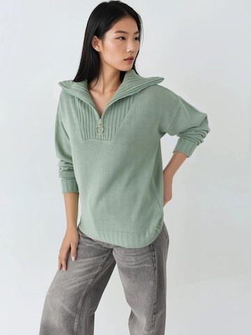 Pullover di My fashion in verde