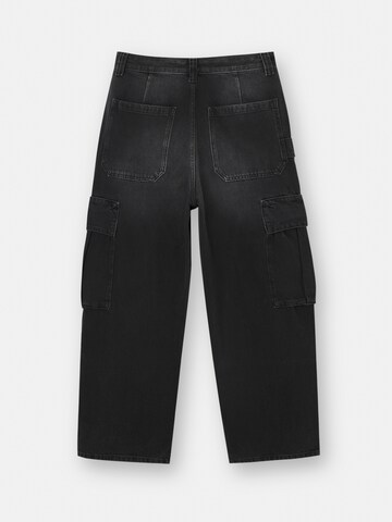 Loosefit Jeans cargo di Pull&Bear in nero