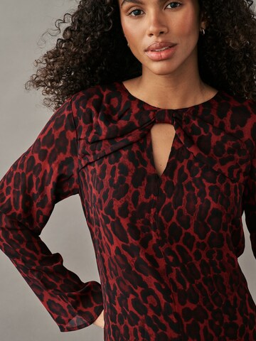 Robe Next en rouge