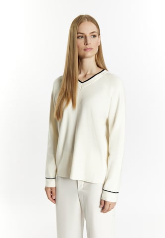 DreiMaster Klassik Sweater in White: front