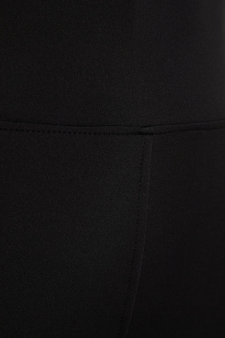 Trendyol Curve - Skinny Leggings en negro