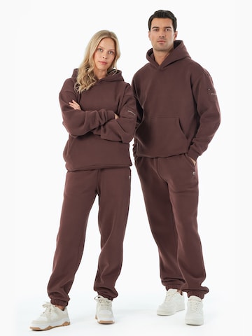 Organication Tapered Pants in Red