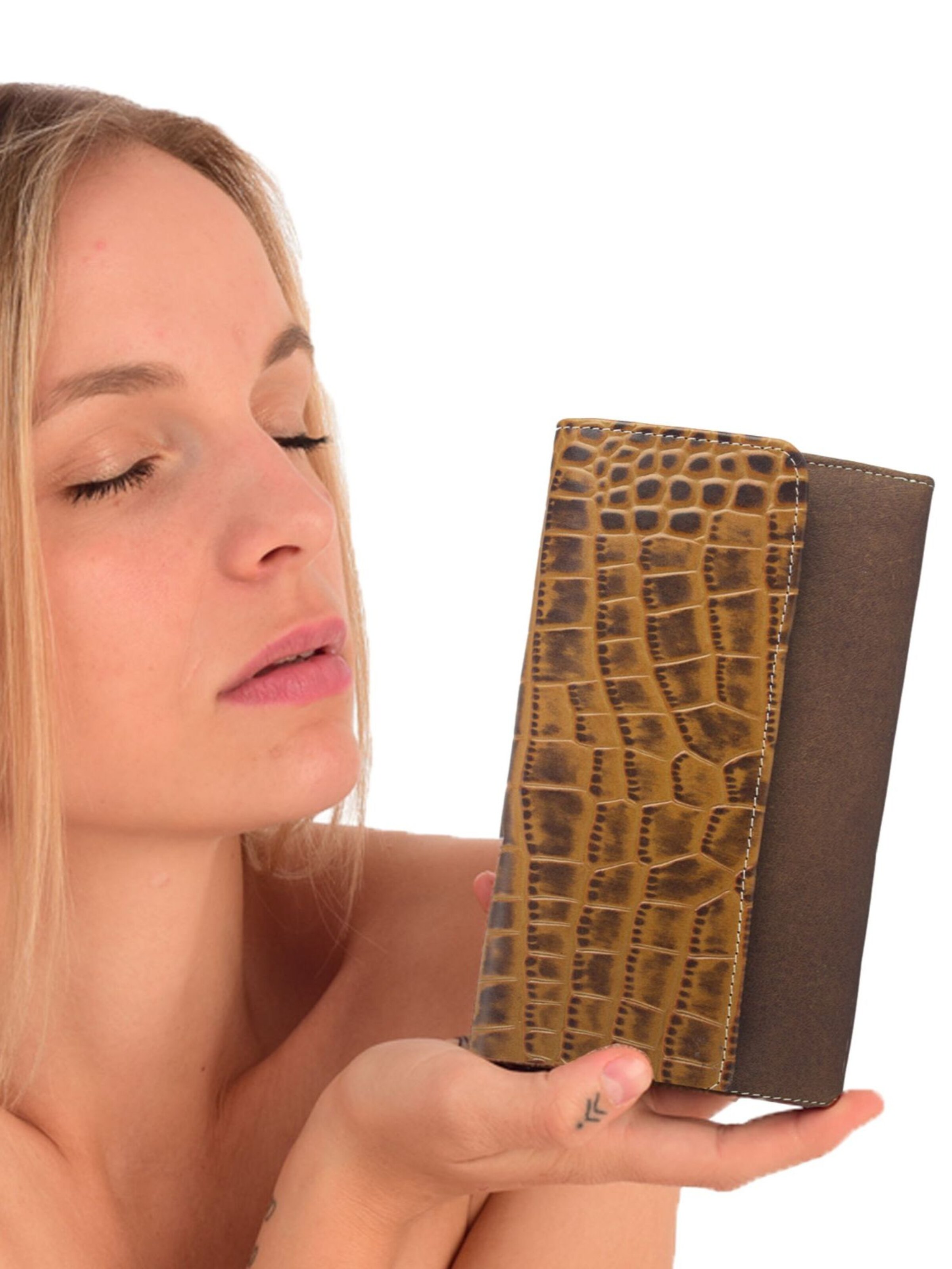 Sunsa Wallet in Brown: front