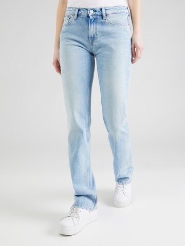 Tommy Jeans Bootcut Jeans 'MADDIE BOOTCUT' in Blau: predná strana