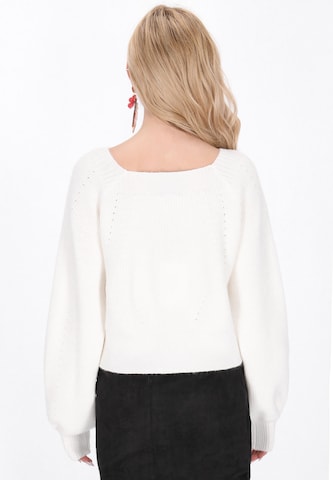 Pull-over IZIA en blanc