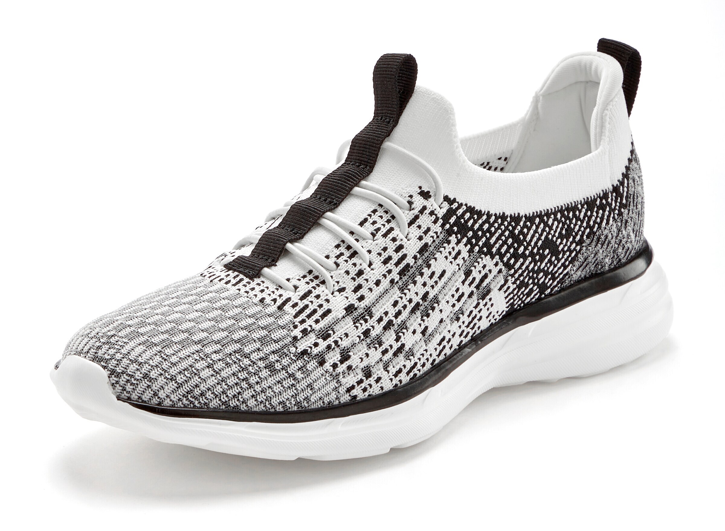 LASCANA - Zapatillas sin cordones en negro: frente