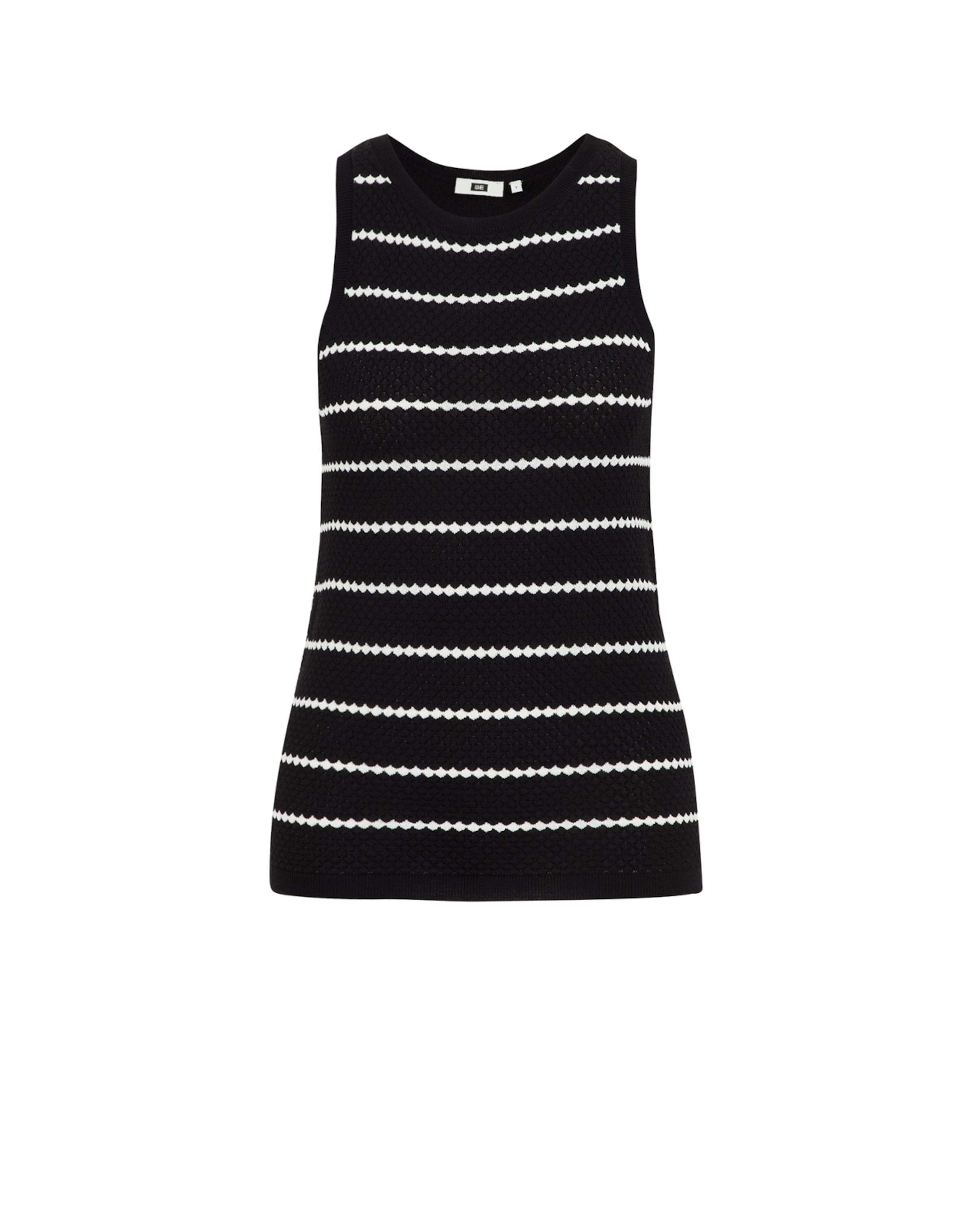 WE Fashion Top in Black: front