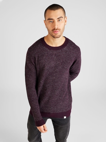 Pullover di NOWADAYS in rosso: frontale