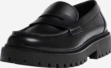 Pull&Bear Classic Flats in Black: front