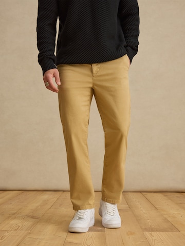 regular Pantaloni chino 'Thilo' di DAN FOX APPAREL in beige: frontale