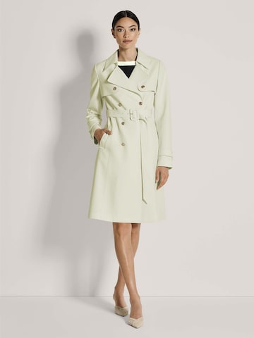 MADELEINE Between-seasons coat in White