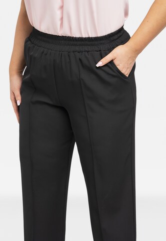 Karko Regular Pleated Pants 'ANSELMA' in Black