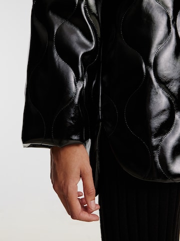 EDITED Between-Season Jacket 'Zaina' in Black