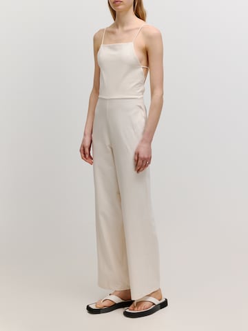 EDITED Jumpsuit 'Noor' in White: front