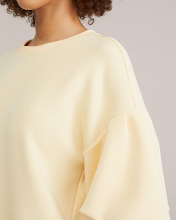 Pullover di WE Fashion in giallo