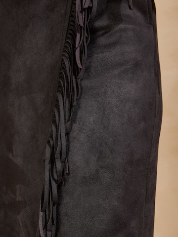 love & roses Skirt in Black
