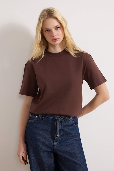 Trendyol T-shirt en XS en marron, Vue avec produit