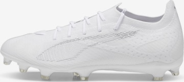 Chaussure de foot 'ULTRA 5 PRO' PUMA en blanc : devant