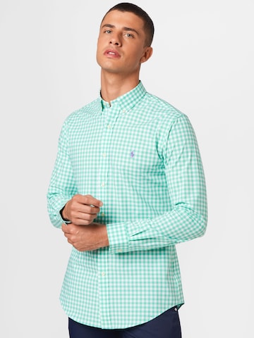 Polo Ralph Lauren - Ajuste estrecho Camisa en verde: frente