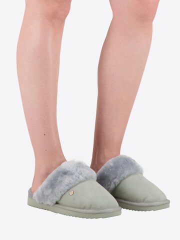 Warmbat Slipper 'Flurry' in Grey: front