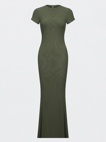 cfab by creamy fabrics Kleid 'Ribbed T-Shirt Maxikleid'‌‌‌‌‌‌‌‌ in Grün
