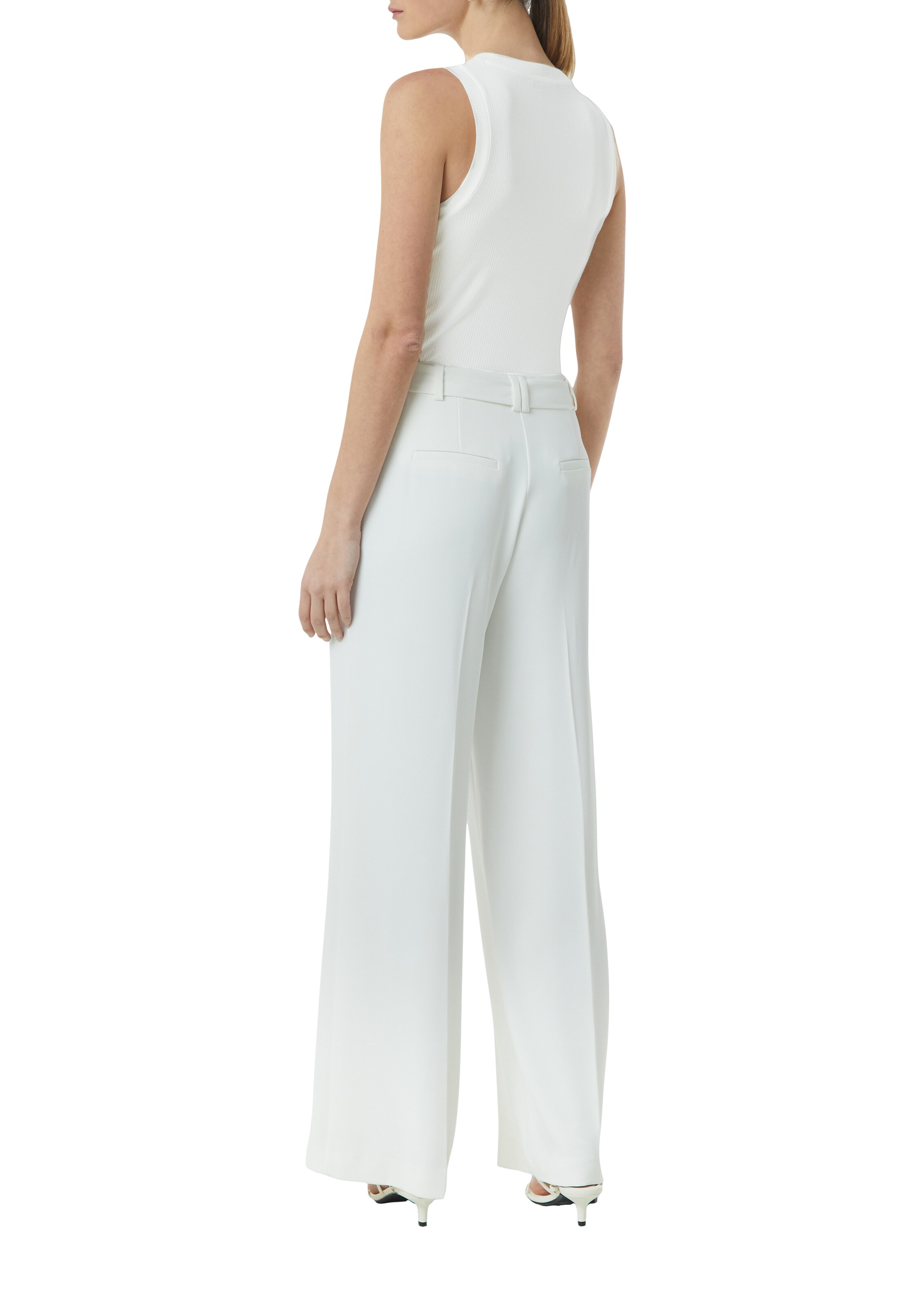 COMMA Τοπ σε λευκό: πίσω