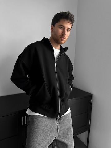 Kleidermafia - Sudadera 'Loose Fit Basic Zipper Jacket - Black' en negro