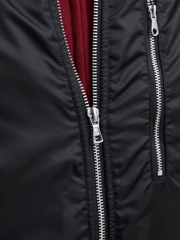 JACK & JONES Преходно яке 'JCOTRACE' в черно