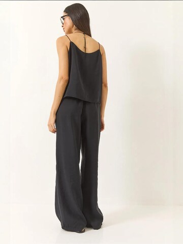 Completo pantalone di Bianco Lucci in nero