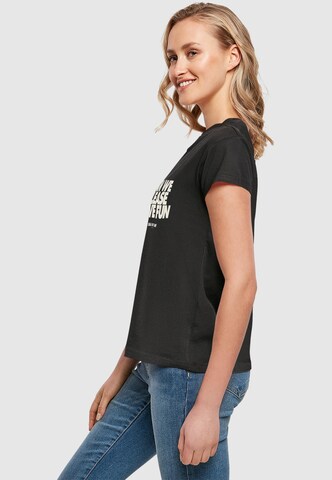 Merchcode Shirt 'Can We Please Have Fun' in Schwarz