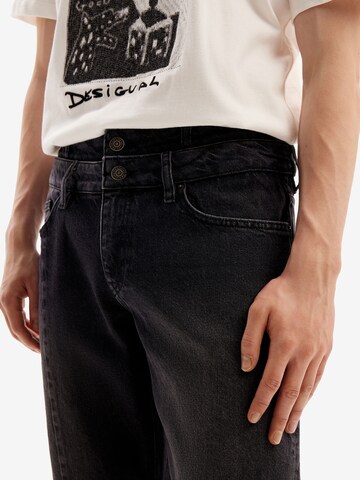 Regular Jeans de la Desigual pe negru