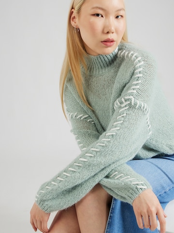 VILA Sweater 'CHOCA' in Green