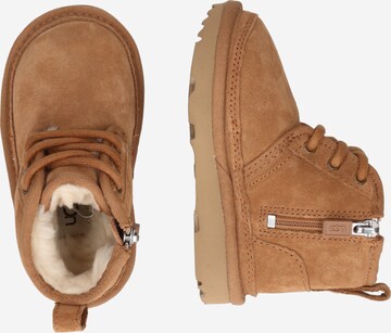 UGG Schuhe 'T NEUMEL II' in Braun